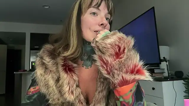 Snapshot of airgeadx chatting on October 2025 08:20:01 PM airgeadx online show from October 2025 08:20:01 PM