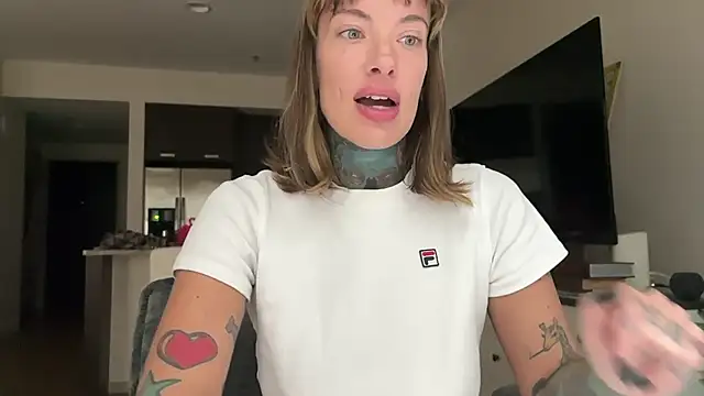 Snapshot of airgeadx chatting on November 2025 03:01:02 PM airgeadx online show from November 2025 03:01:02 PM