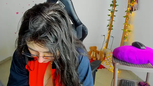 Susan Foxx online show from January 2026 07:52:02 PM