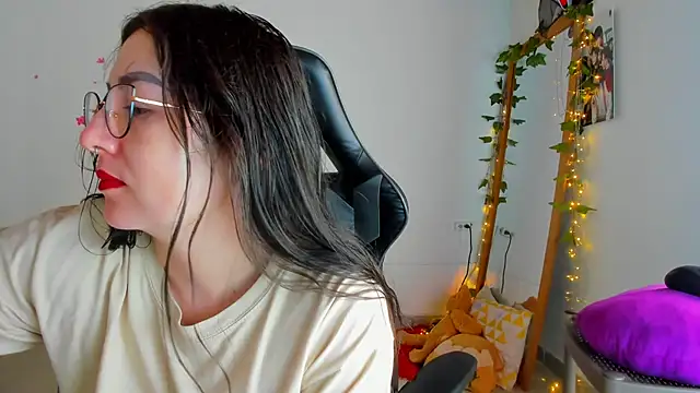 Susan Foxx online show from February 2026 05:20:02 PM