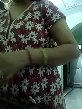 Snapshot of naughtymadam chatting on December 2024 01:24:02 AM naughtymadam online show from December 2024 01:24:02 AM