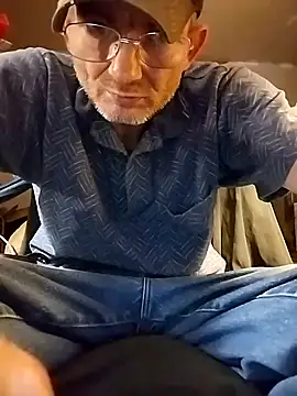 Snapshot of ROBERT0516 chatting on November 2025 01:38:02 AM ROBERT0516 online show from November 2025 01:38:02 AM