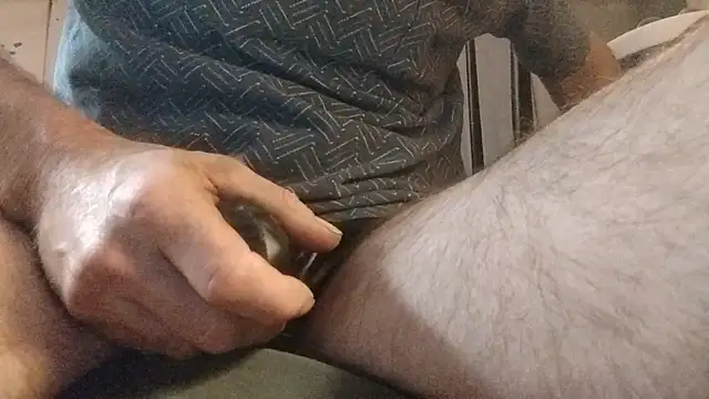 Snapshot of ROBERT0516 chatting on December 2025 12:32:01 PM ROBERT0516 online show from December 2025 12:32:01 PM