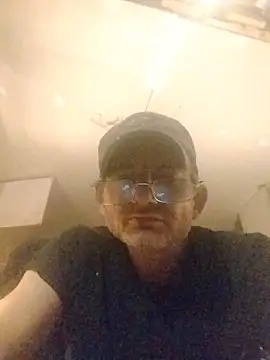 Snapshot of ROBERT0516 chatting on January 2026 06:18:02 AM ROBERT0516 online show from January 2026 06:18:02 AM