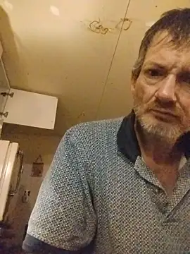 Snapshot of ROBERT0516 chatting on March 2026 01:07:02 PM ROBERT0516 online show from March 2026 01:07:02 PM