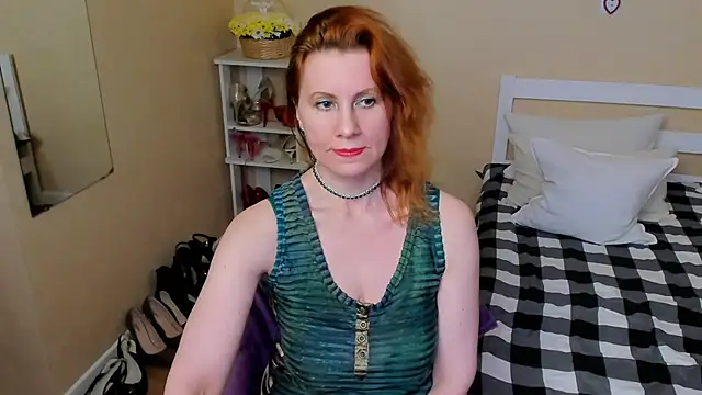 FoxySophia online show from November 2025 09:09:02 PM