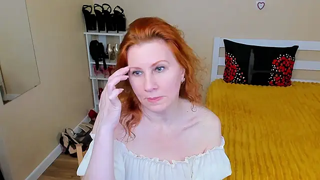 FoxySophia online show from July 2026 10:54:01 AM