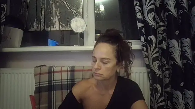 LindaStarS online show from October 2025 06:17:01 PM