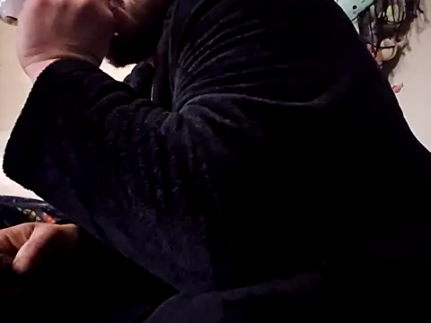 UncutHammer69 online show from January 2026 08:43:01 PM