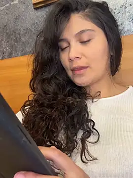 kinky milaxh online show from June 2026 01:52:02 AM