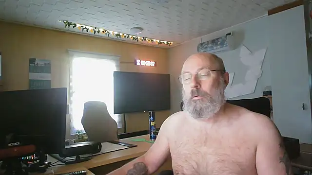 Snapshot of thomber1234 chatting on July 2026 08:02:02 AM thomber1234 online show from July 2026 08:02:02 AM