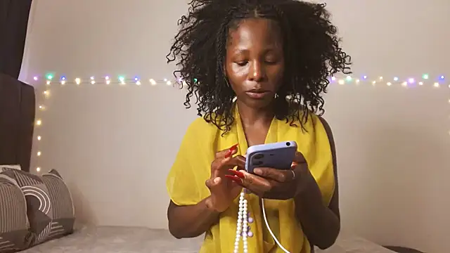 Snapshot of SoftRosee chatting on February 2026 04:30:01 PM SoftRosee online show from February 2026 04:30:01 PM