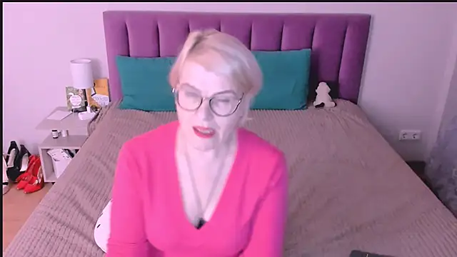 sabrinamacmarren online show from November 2025 03:03:02 PM