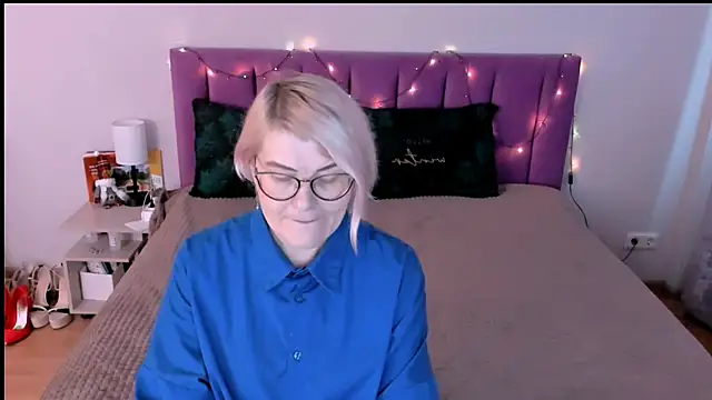 sabrinamacmarren online show from December 2025 11:26:02 AM