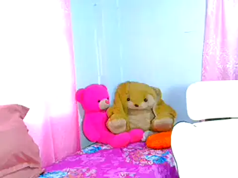 Snapshot of Hershey10 chatting on November 2025 11:14:01 PM Hershey10 online show from November 2025 11:14:01 PM