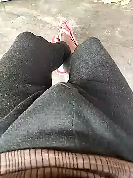 bigh96dik online show from February 2025 07:15:02 AM