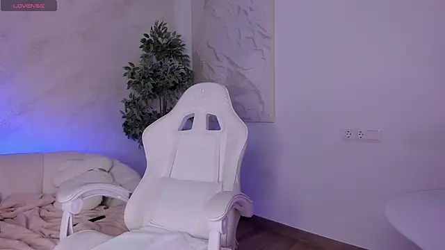 lissababe1 online show from March 2026 06:08:01 PM