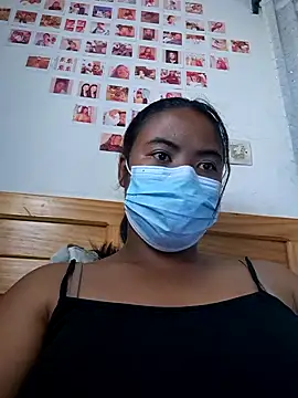 Snapshot of Artinah22 chatting on January 2025 07:20:02 AM Artinah22 online show from January 2025 07:20:02 AM