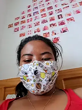 Snapshot of Artinah22 chatting on February 2025 09:28:01 AM Artinah22 online show from February 2025 09:28:01 AM