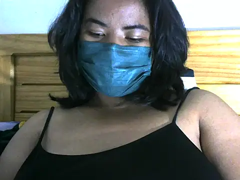 Snapshot of Artinah22 chatting on September 2025 05:34:02 PM Artinah22 online show from September 2025 05:34:02 PM