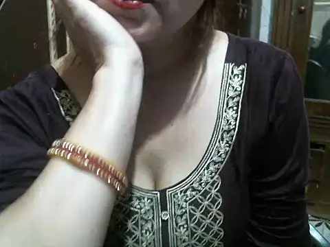 UrsMansi online show from April 2026 03:59:02 AM