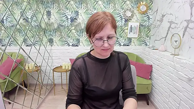 Paris Cherry online show from March 2025 08:11:01 PM