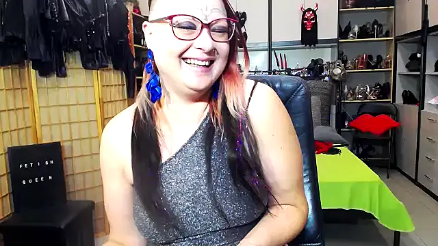 LindaDaemonX online show from February 2026 08:02:02 AM