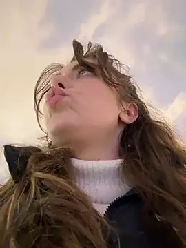 MariiD online show from December 2024 07:04:01 AM