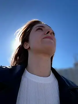Snapshot of MariiD chatting on May 2026 07:13:02 AM MariiD online show from May 2026 07:13:02 AM