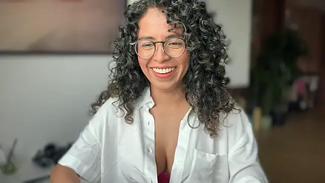 Snapshot of illaroom chatting on October 2025 04:53:02 PM illaroom online show from October 2025 04:53:02 PM