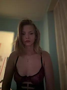 AnastasiaAniess online show from February 2025 06:40:01 PM