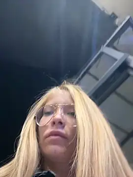 AnastasiaAniess online show from September 2025 08:47:01 PM