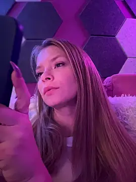 AnastasiaAniess online show from November 2025 09:04:02 PM