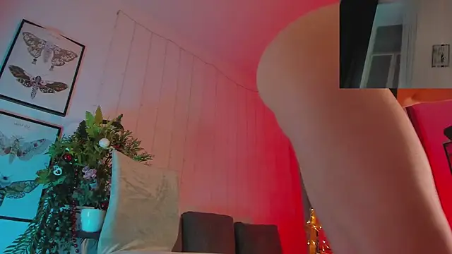 LilianKroft online show from December 2024 12:26:01 PM