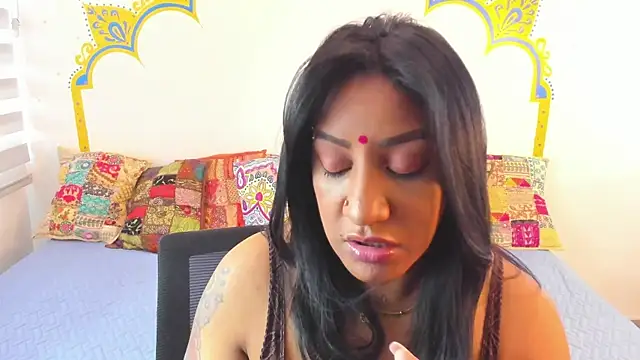 Snapshot of LadyNahir chatting on November 2025 10:10:02 PM LadyNahir online show from November 2025 10:10:02 PM