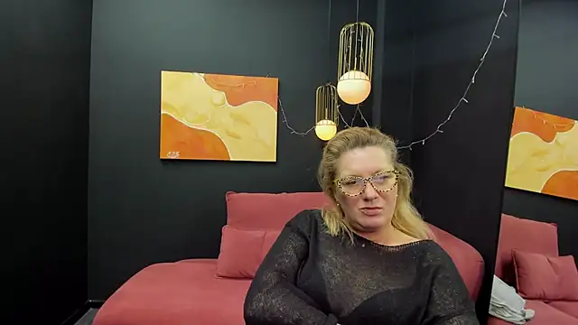 Snapshot of LeaPure chatting on March 2025 05:27:02 PM LeaPure online show from March 2025 05:27:02 PM