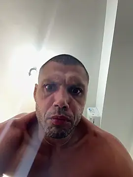 Snapshot of TOYTOYNOW chatting on January 2025 02:04:02 AM TOYTOYNOW online show from January 2025 02:04:02 AM