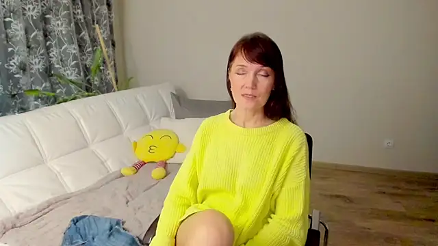 Snapshot of Fritha chatting on February 2025 09:40:01 PM Fritha online show from February 2025 09:40:01 PM