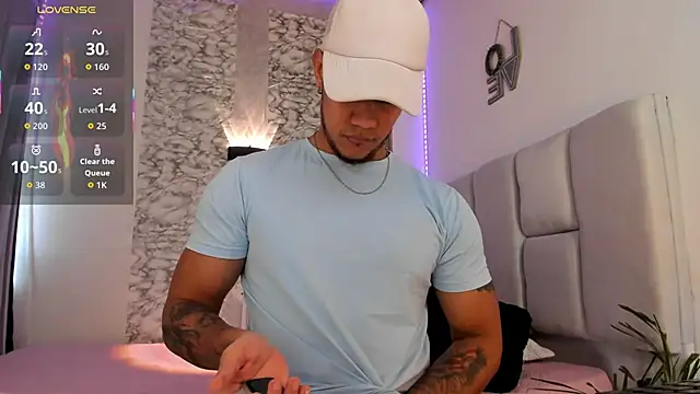 CRAZYBOYLOVE online show from October 2025 01:44:01 PM