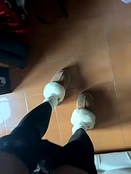 Snapshot of Wet-Pussycat chatting on December 2024 03:08:01 PM Wet-Pussycat online show from December 2024 03:08:01 PM