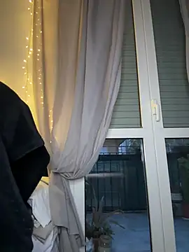 Snapshot of Wet-Pussycat chatting on March 2025 05:39:02 PM Wet-Pussycat online show from March 2025 05:39:02 PM