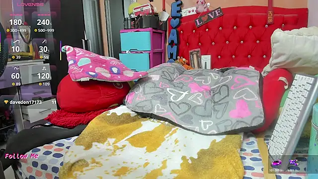 Snapshot of camile_milf chatting on November 2025 08:54:02 PM camile milf online show from November 2025 08:54:02 PM