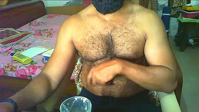 Snapshot of Vbestshow chatting on June 2026 12:40:02 PM Vbestshow online show from June 2026 12:40:02 PM