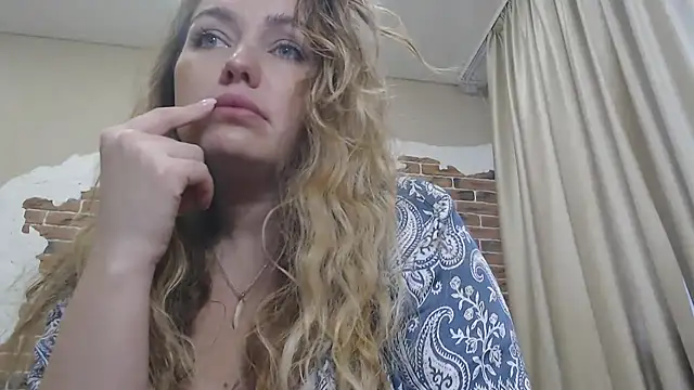Snapshot of xxkristinaxx chatting on January 2025 08:02:02 AM xxkristinaxx online show from January 2025 08:02:02 AM