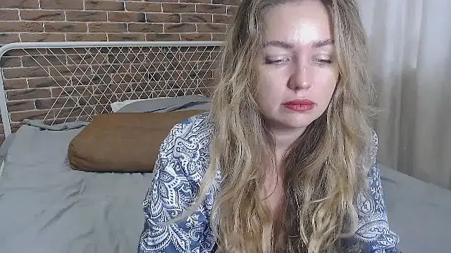 Snapshot of xxkristinaxx chatting on March 2025 09:10:02 AM xxkristinaxx online show from March 2025 09:10:02 AM