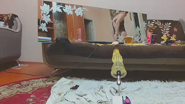 Snapshot of AlinasissyXX chatting on March 2025 10:00:02 PM AlinasissyXX online show from March 2025 10:00:02 PM