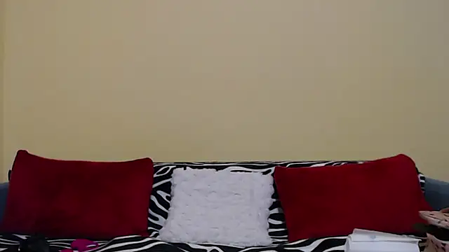 Snapshot of christine33 chatting on December 2025 10:16:02 PM christine33 online show from December 2025 10:16:02 PM