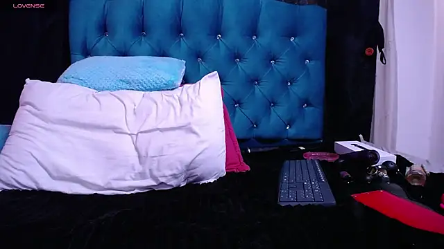 Jessi Evans online show from October 2025 11:33:02 AM