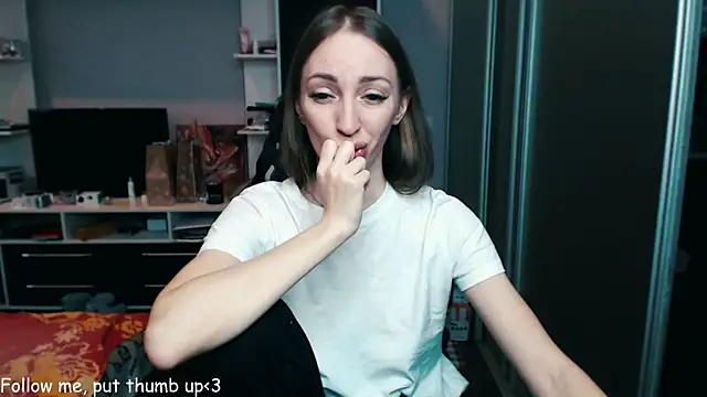 Natalimeowks online show from December 2024 09:28:02 AM