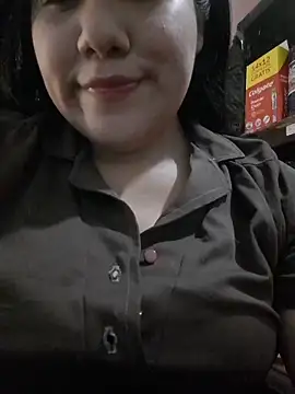 Snapshot of Kalani_Engel chatting on November 2025 03:49:02 AM Kalani Engel online show from November 2025 03:49:02 AM